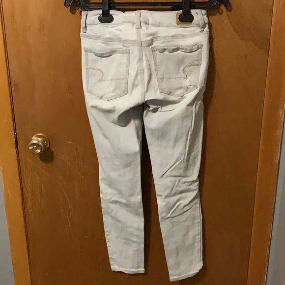 2 for 15$// American Eagle Distressed Jean - Picture 2 of 4